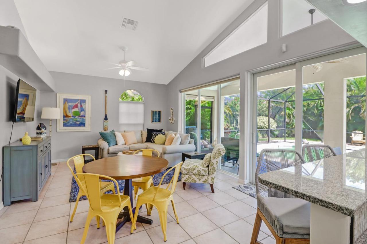 Cozy Beach House - 5 Minutes From Vanderbilt Beach North North Naples Esterno foto